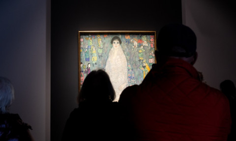 O pictură rară a lui Klimt devenit a doua cea mai scumpă operă de artă modernă vândută vreodată la licitaţie. Cu ce preț s-a vândut