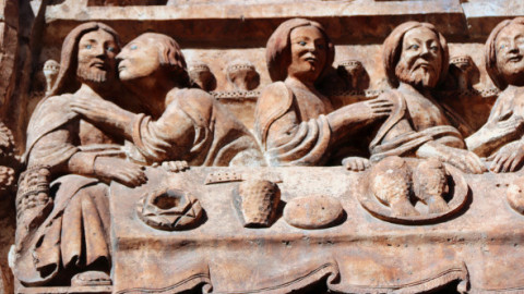 Primul sărut datează de acum 20 de milioane de ani, spun cercetătorii. Nu oamenii au fost cei care au inițiat acest gest