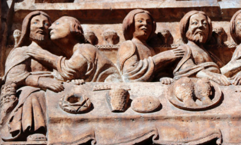 Primul sărut datează de acum 20 de milioane de ani, spun cercetătorii. Nu oamenii au fost cei care au inițiat acest gest