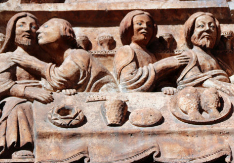 Primul sărut datează de acum 20 de milioane de ani, spun cercetătorii. Nu oamenii au fost cei care au inițiat acest gest