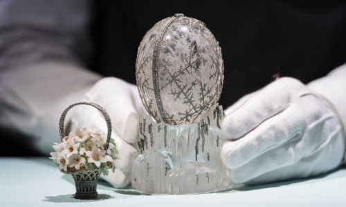 Un ou Fabergé extrem de rar a provocat isterie la Londra. Bijuteria imperială s-a vândut pentru 22,9 milioane de lire