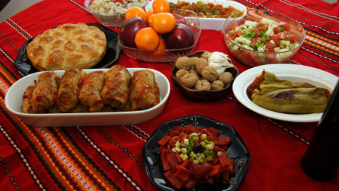 Recomandări nutriţionale pentru masa de sărbători. La ce să fie atenție oamenii care suferă de diabet sau hipertensiune