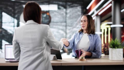 Trucul simplu care îți aduce beneficii la hotel în vacanță. Cum să economisește sute de euro la fiecare sejur