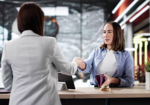 Trucul simplu care îți aduce beneficii la hotel în vacanță. Cum să economisește sute de euro la fiecare sejur