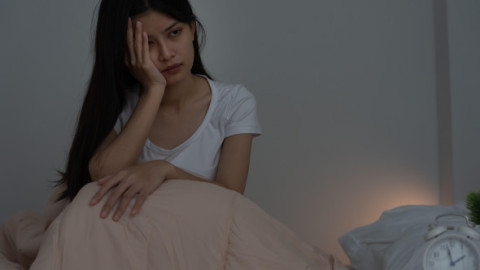 Te trezești des la 3 dimineața? Ce se întâmplă în corpul tău pe timpul nopții