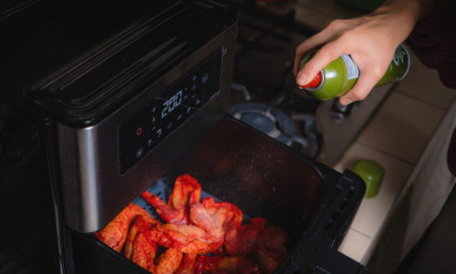 Folosești corect air fryer-ul? Greșeala banală care poate provoca incendii în bucătărie