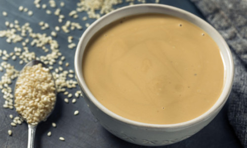Tahini, ingredientul-minune din Orientul Mijlociu pe care experții spun că ar trebui să-l consumăm mai des. Ce beneficii are