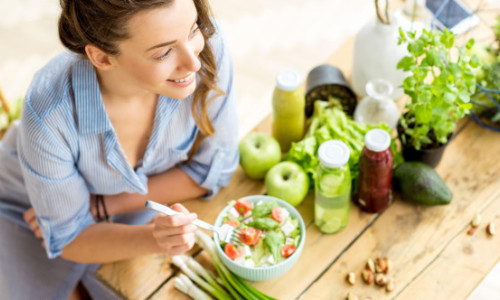 Secretul longevității a fost dezvăluit! Regula „80%” din Zonele Albastre care îi ajută pe oameni să trăiască peste 100 de ani