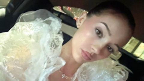 A vrut să fie diferită la nuntă, dar a stârnit un val de reacții. Ce rochie și-a creat aceasta: „Este lipsit de respect”