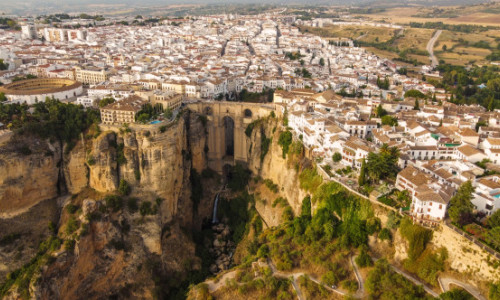 Record de turiști în Spania, în 2025. Cei mai mulți au venit din Marea Britanie, Franța și Germania