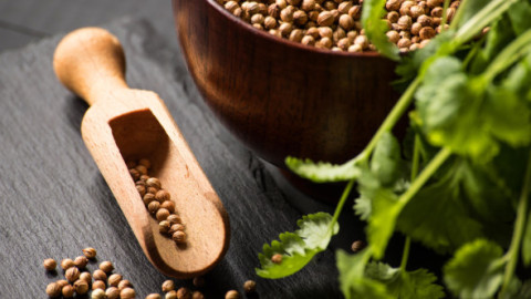 Condimentul care ar putea reduce colesterolul și tensiunea arterială. Studiile arată efecte surprinzătoare