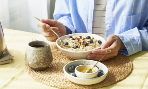 Dieta care ar putea reduce colesterolul ridicat. Trebuie ținută doar două zile