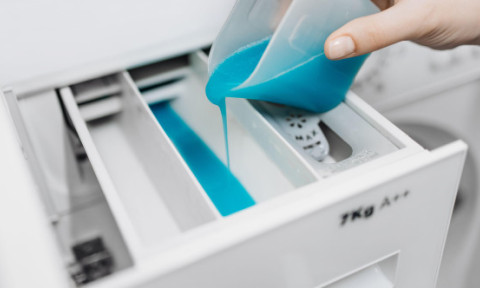 Folosești corect mașina de spălat? Ce înseamnă cele 3 compartimente și cum te ajută