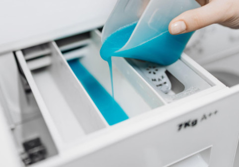 Folosești corect mașina de spălat? Ce înseamnă cele 3 compartimente și cum te ajută