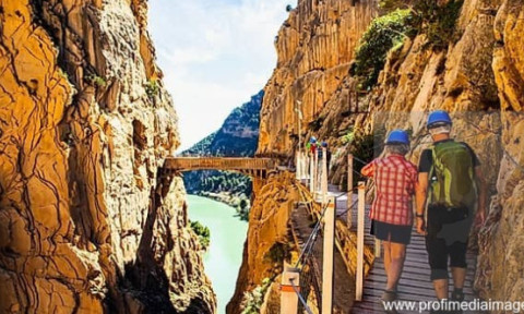 El Caminito del Rey, traseul spectaculos din Spania suspendat la 100 de metri înălțime, atrage turiști și la 105 ani de la inaugurare