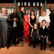 Sandra Bullock alaturi de distributia filmului Bird Box