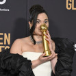 Lily Gladstone, prima indigenă care câştigă Globul de Aur