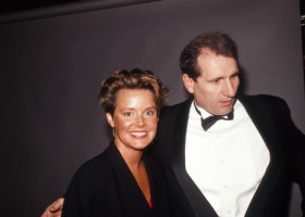 Ed O'Neill, despre motivul care a dus la ruperea definitivă a legăturii cu Amanda Bearse, Marcy din "Familia Bundy": "Eram prieteni buni"