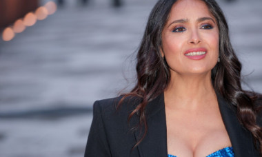 Salma Hayek, desculță într-un videoclip postat pe Instagram. Imaginile au făcut furori pe internet: „De departe cea mai frumoasă!”