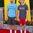 Ryan Gosling şi Mikey Day