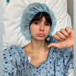 Nina Dobrev pe patul de spital/ Foto: Profimedia