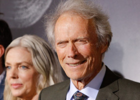 Clint Eastwood a împlinit 95 de ani: "E un supraviețuitor, un luptător adevărat", spune fiul său. Anul trecut și-a pierdut partenera