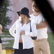 Margot Robbie și soțul ei, Tom Ackerley, în vacanță în Sardinia/ Profimedia