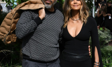 Halle Berry, dezvăluiri despre relația pe care o are cu Van Hunt: „A fost prima dată când m-am îndrăgostit înainte de a face amor”