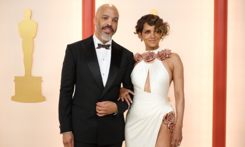 Ce spune Halle Berry despre o căsătorie cu Van Hunt: ”Nu simțim că trebuie să facem asta pentru a ne valida iubirea!”