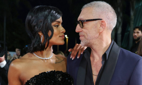 Vincent Cassel, fostul Monicăi Bellucci, din nou tată. Iubita, mai tânără decât el cu 30 de ani, e însărcinată