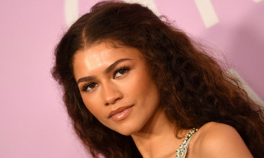 Cum arată Zendaya într-o zi obișnuită. Actrița, în haine largi și fără pic de machiaj pe străzile din Los Angeles