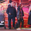 Jason Statham, împreună cu logodnica sa și cu copiii la Winter Wonderland/ Profimedia