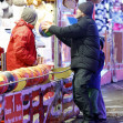 Jason Statham, împreună cu logodnica sa și cu copiii la Winter Wonderland/ Profimedia