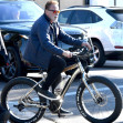 EXCLUSIVE: Arnold Schwarzenegger Shows Off His White Christmas Beard As He Chats With Fans And Takes Selfies During Morning Workout At Gold?s Gym In Venice, California - 21 Nov 2024