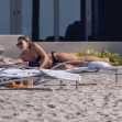jessica alba in costum de baie