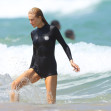 *PREMIUM-EXCLUSIVE* Nicole Kidman and family visit Sydney beach after mother’s passing