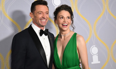 Hugh Jackman, cucerit complet de Sutton Foster. Ce a scris pe rețelele sociale despre partenera sa: „Cu adevărat magic!”