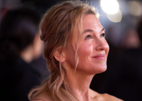 După „Judy” și „The Thing About Pam”, Renee Zellweger surprinde iar cu o transformare radicală de look pe platourile de filmare