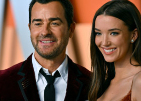 Nuntă surpriză la Hollywood. Justin Theroux, fostul soț al lui Jennifer Aniston, s-a căsătorit cu o actriță din „The Gilded Age”