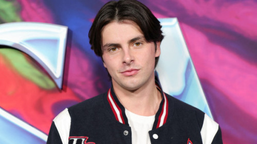 Dylan Douglas s-a specializat în științe politice, dar va debuta ca actor. Ce rol a ales fiul lui Michael Douglas