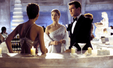 Cum arată azi fata Bond din "Die Another Day". A jucat cu Tom Cruise și Ben Affleck, are 46 de ani și doi copii cu nume deosebite