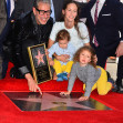 Jeff Goldblum, împreună cu soția sa Emilie Livingston și cei doi fii ai lor, Charlie Ocean Goldblum și River/ Profimedia