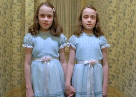 Cum arată și ce fac azi gemenele din "The Shining", la 45 de ani de la filmul de groază. Au cariere solide departe de Hollywood