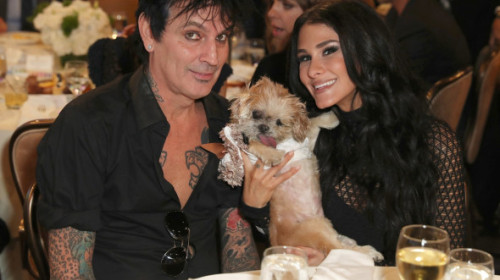 Tommy Lee și Brittany Furlan s-au despărțit. Muzicianul, mesaj dur: „Te rog să-ți iei prostiile și să le duci în altă parte”