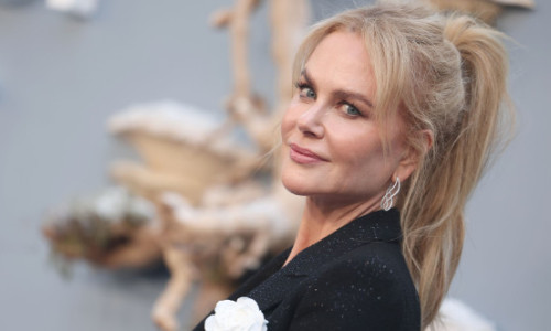 Elegantă și îndrăzneață în același timp. Nicole Kidman, într-un costum cu sacou foarte decoltat: „Frumoasă femeie!”
