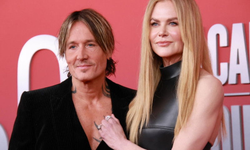 Keith Urban a trecut deja peste despărțirea de Nicole Kidman. „Nu se întâlnește cu cineva anume, dar este deschis, a mers mai departe”