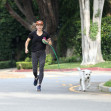 PREMIUM EXCLUSIVE Jennifer Garner FaceTimes A Friend During Her Daily Mile Jog