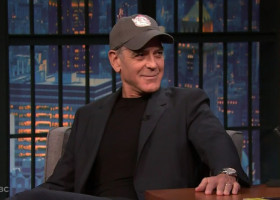 George Clooney susține că se va rade în cap dacă părul gri nu-i revine la timp pentru Premiile Tony 2025: „E rău”