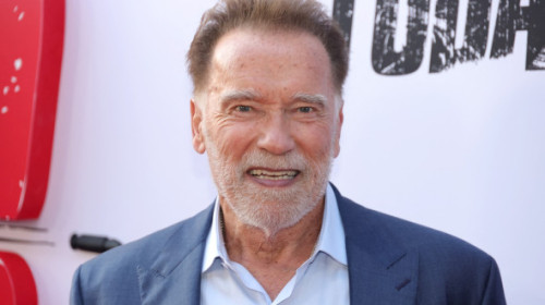 Arnold Schwarzenegger, împreună cu cei cinci copii la premiera noului sezon din „FUBAR”. Și ginerele i-a fost alături
