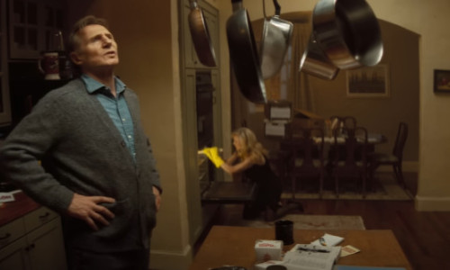 Pamela Anderson, chimie evidentă cu Liam Neeson, în The Naked Gun. Scena surprinzătoare din TRAILER: 